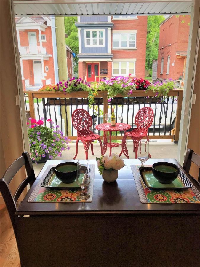Ottawa Downtown Executive Apartment Retreat With Private Balcony Near Bank Street - Sleep Max 2 Exterior foto